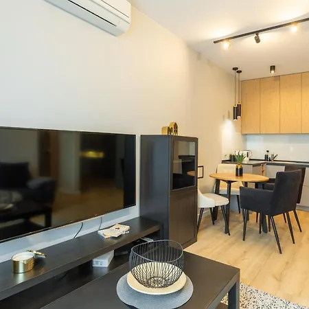 Central Warsaw Apartment - Great Location- Two Bedrooms Apartment- Warsaw Stays- Sienna Street Екстер'єр фото
