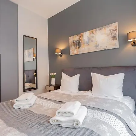 Central Warsaw Apartment - Great Location- Two Bedrooms Apartment- Warsaw Stays- Sienna Street Екстер'єр фото